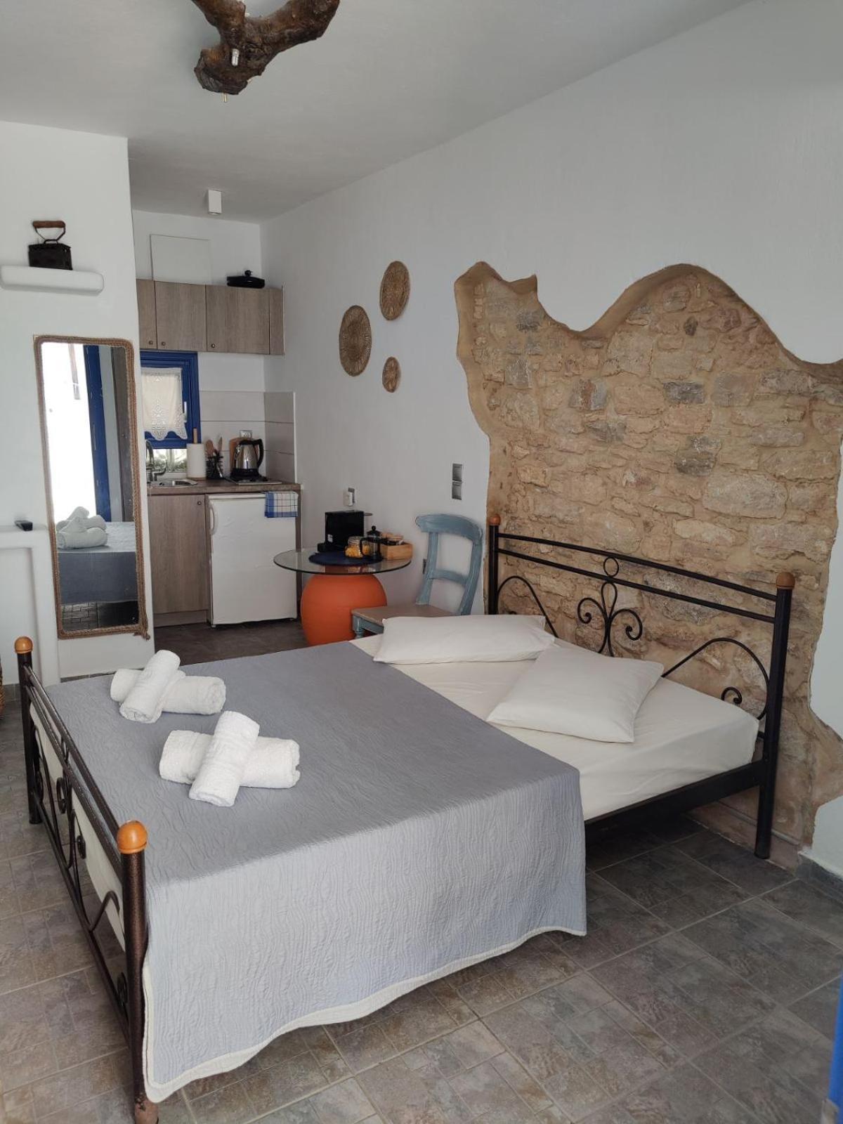 Margarita'S Rooms Folégandros Exterior foto